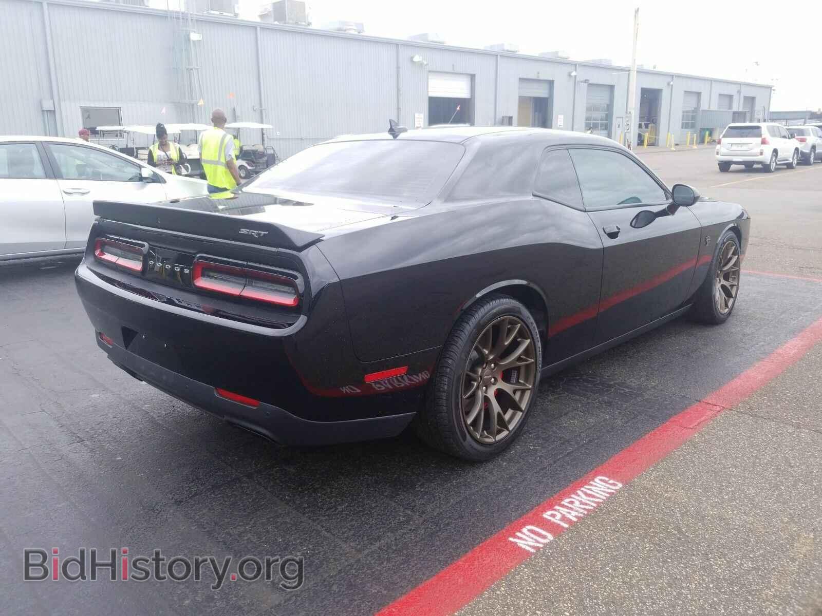 2016 Dodge Challenger - VIN: 2C3CDZC90GH231040 - Фото 2