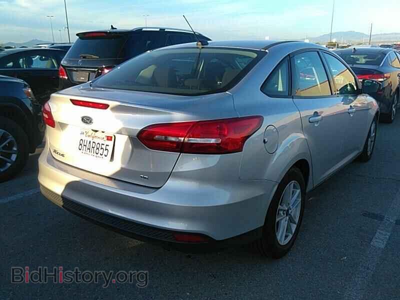 2017 Ford Focus - VIN: 1FADP3F27HL304403 - Фото 2