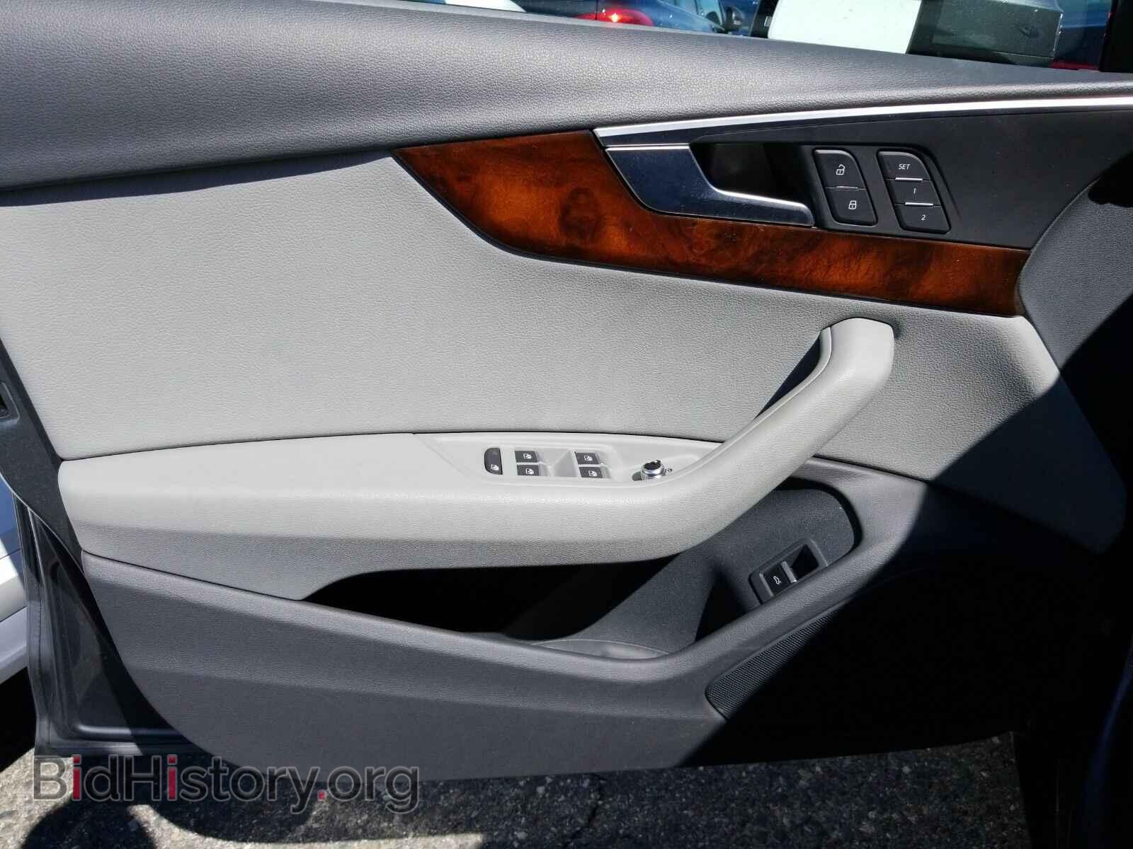 2017 Audi A4 - VIN: WAUANAF45HA043029 - Фото 9