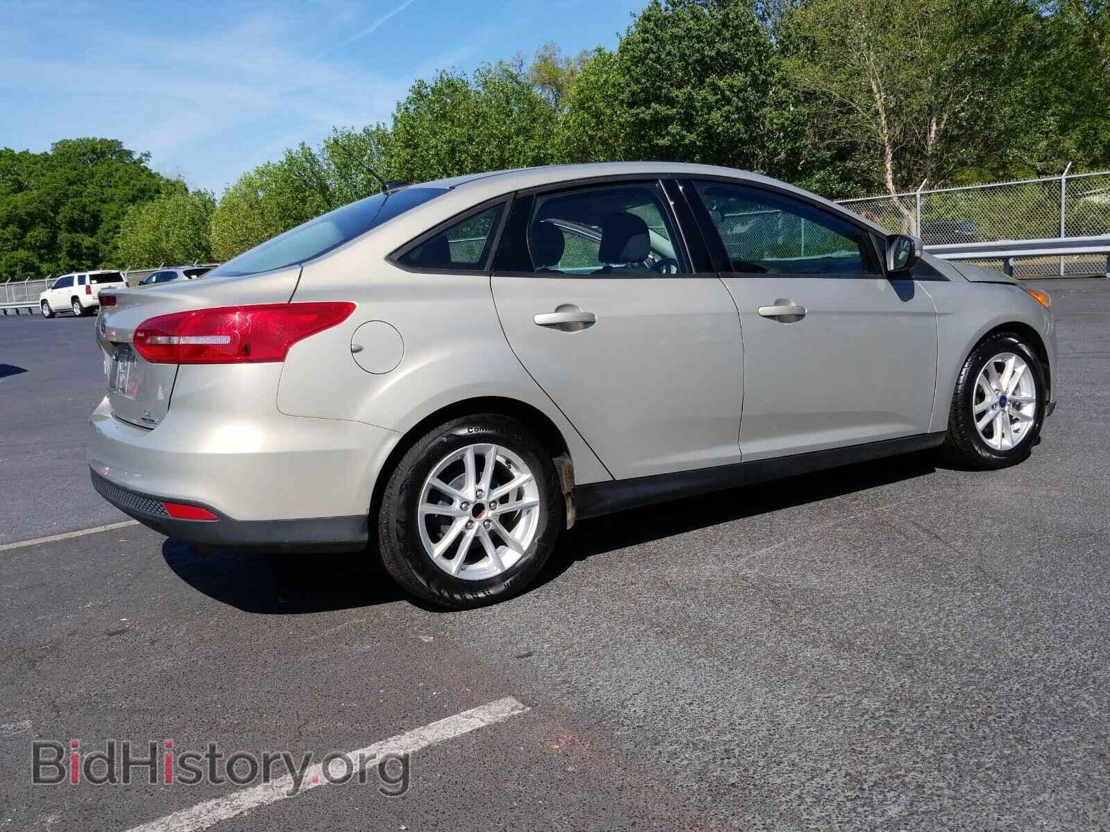 2016 Ford Focus - VIN: 1FADP3F25GL346390 - Фото 2