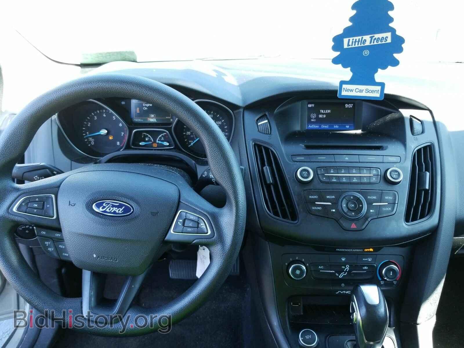2016 Ford Focus - VIN: 1FADP3F25GL346390 - Фото 4