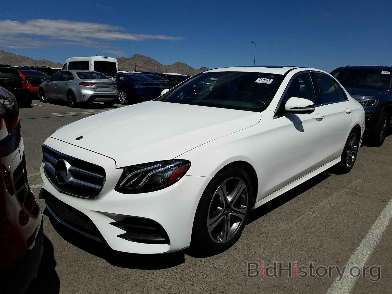 Photo WDDZF4JB2KA593702 - Mercedes-Benz E-Class 2019