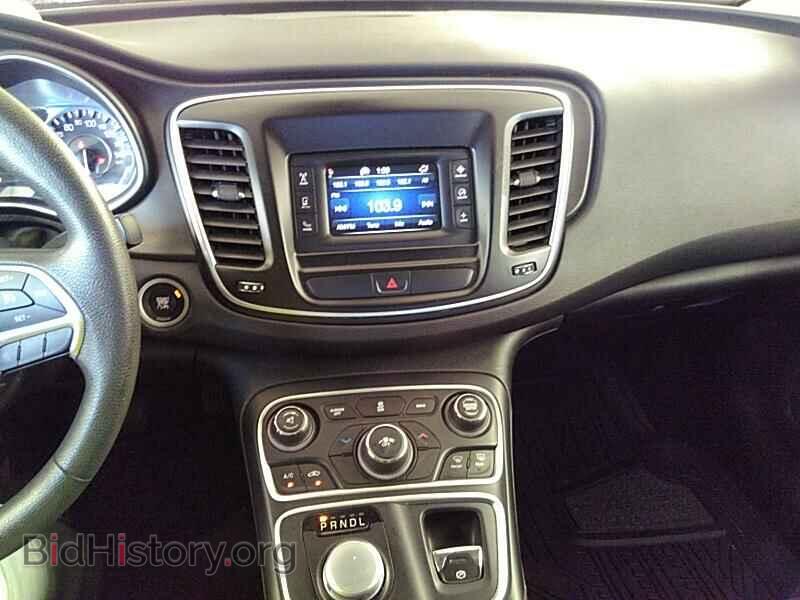 2016 Chrysler 200 - VIN: 1C3CCCAB4GN161233 - Фото 4