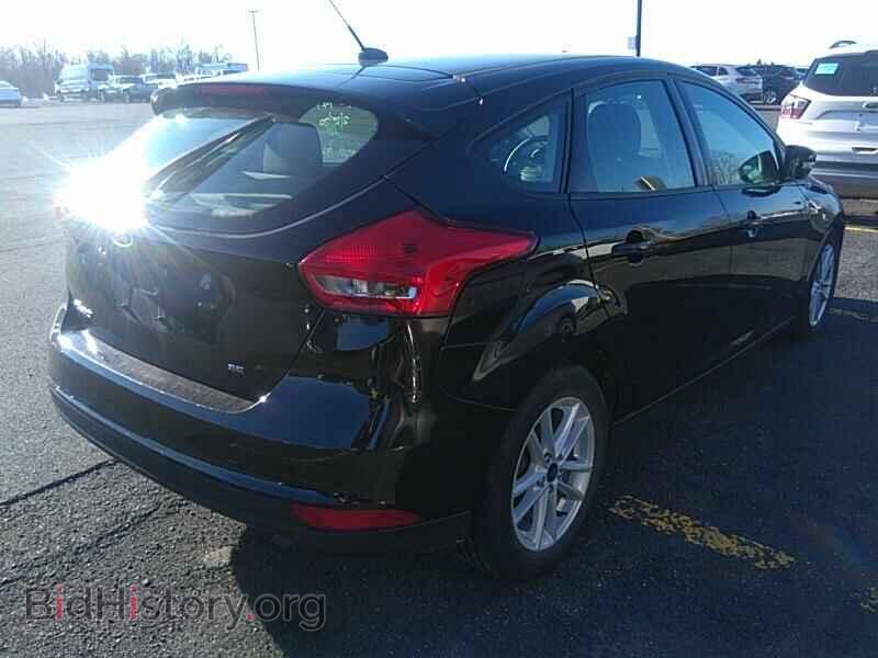 2017 Ford Focus - VIN: 1FADP3K24HL220741 - Photo 2
