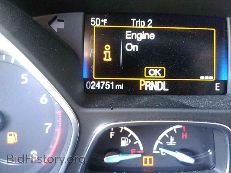 2017 Ford Focus - VIN: 1FADP3K24HL220741 - Photo 5