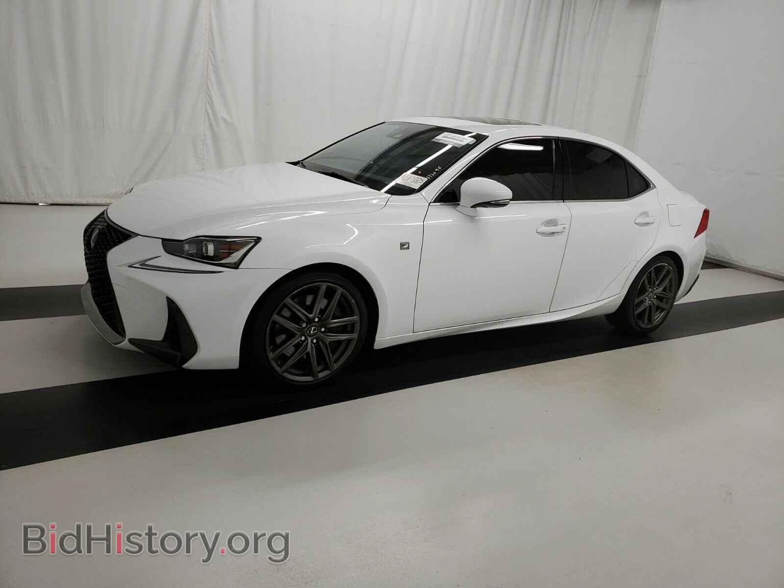 Фотография JTHCM1D22H5018273 - Lexus IS 2017