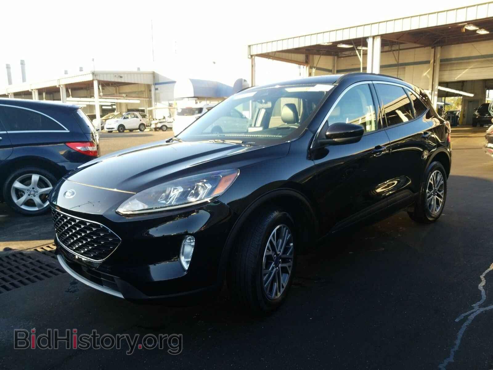Фотография 1FMCU9H68LUA37207 - Ford Escape 2020