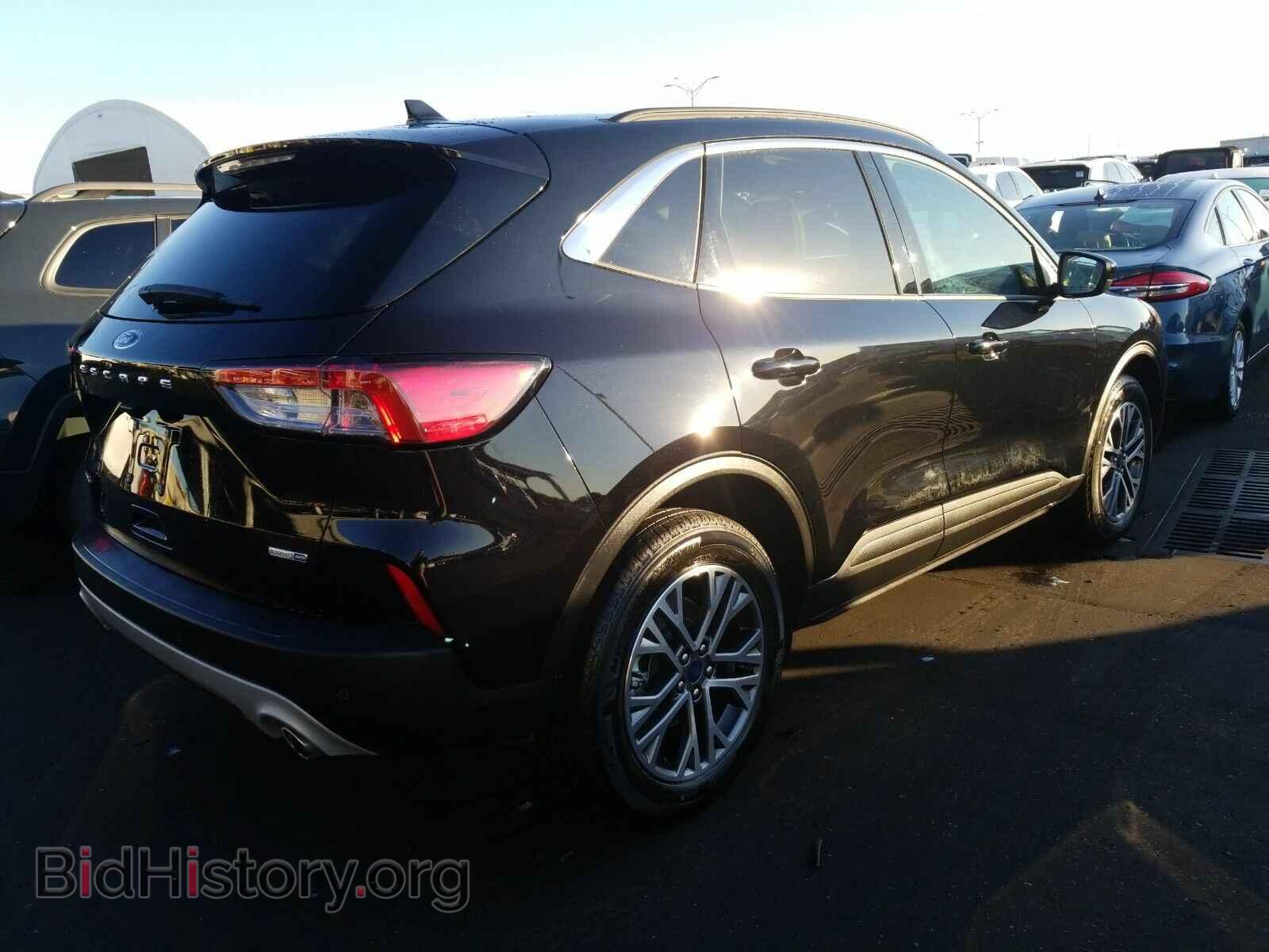 2020 Ford Escape - VIN: 1FMCU9H68LUA37207 - Фото 2