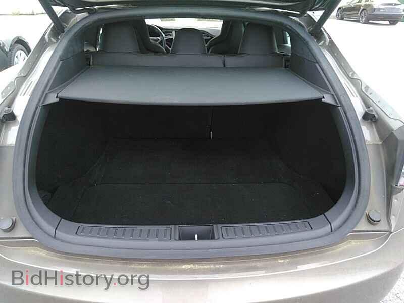2016 Tesla Model S - VIN: 5YJSA1E1XGF131221 - Фото 7