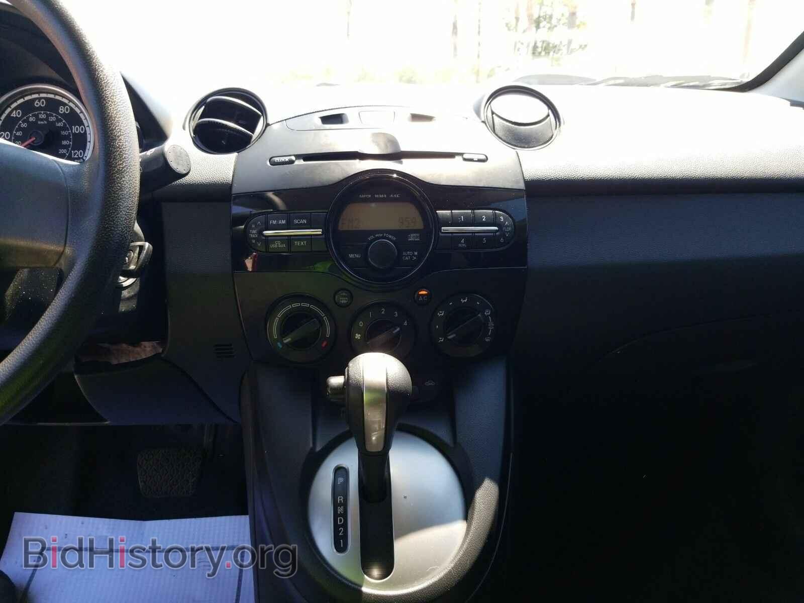 2014 Mazda Mazda2 - VIN: JM1DE1KY3E0188399 - Фото 4