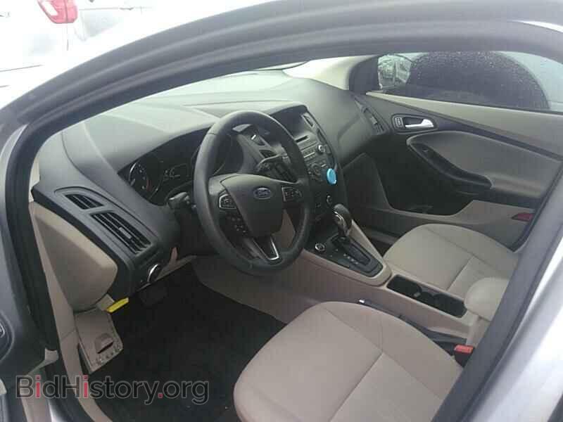 2017 Ford Focus - VIN: 1FADP3K21HL205016 - Фото 3