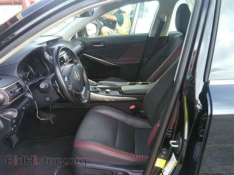 2018 Lexus IS - VIN: JTHBA1D25J5065713 - Фото 3