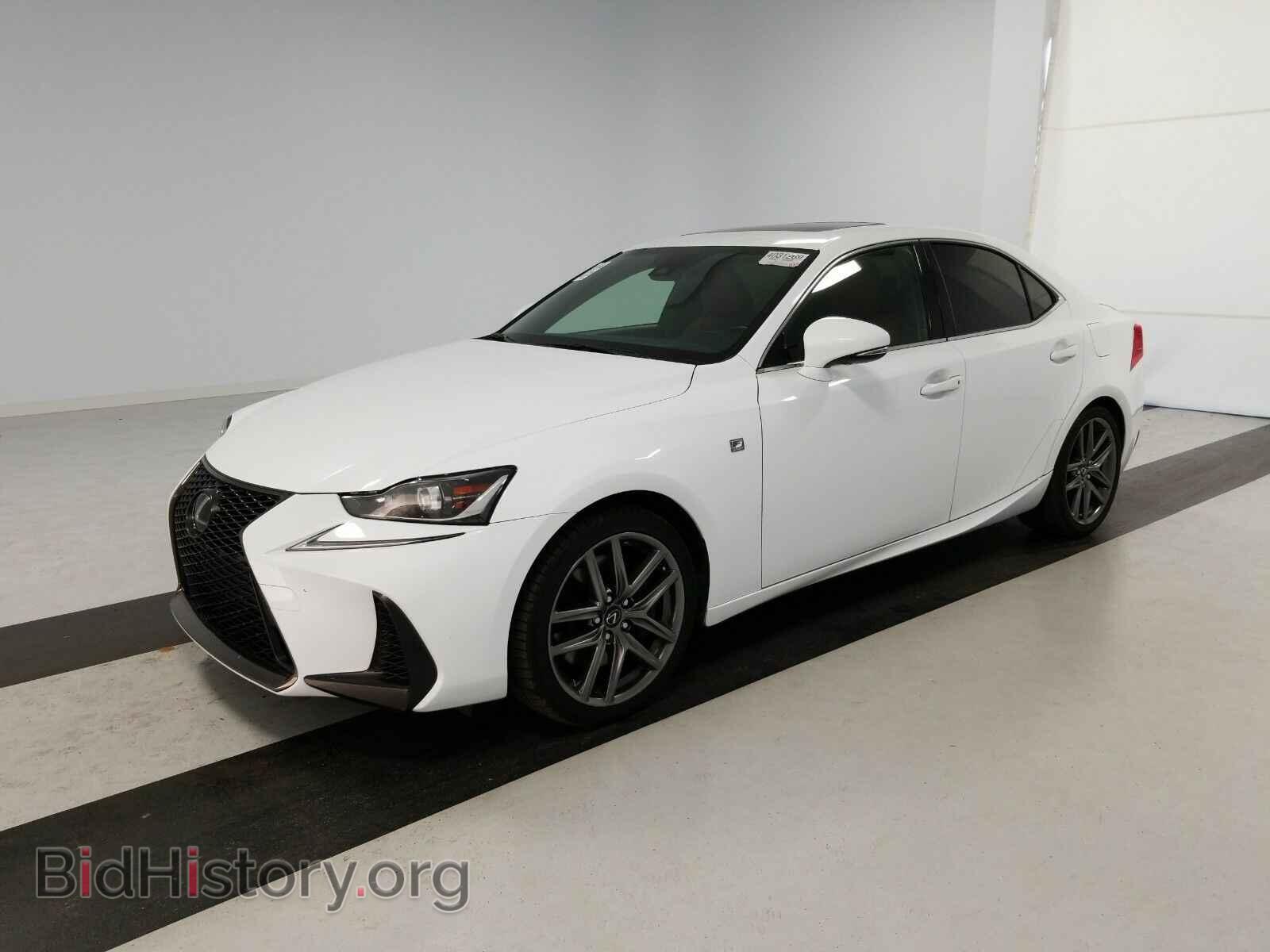 Фотография JTHBA1D2XH5054734 - Lexus IS 2017
