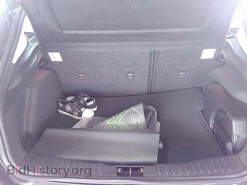 2016 Ford Focus - VIN: 1FADP3K26GL388413 - Photo 7