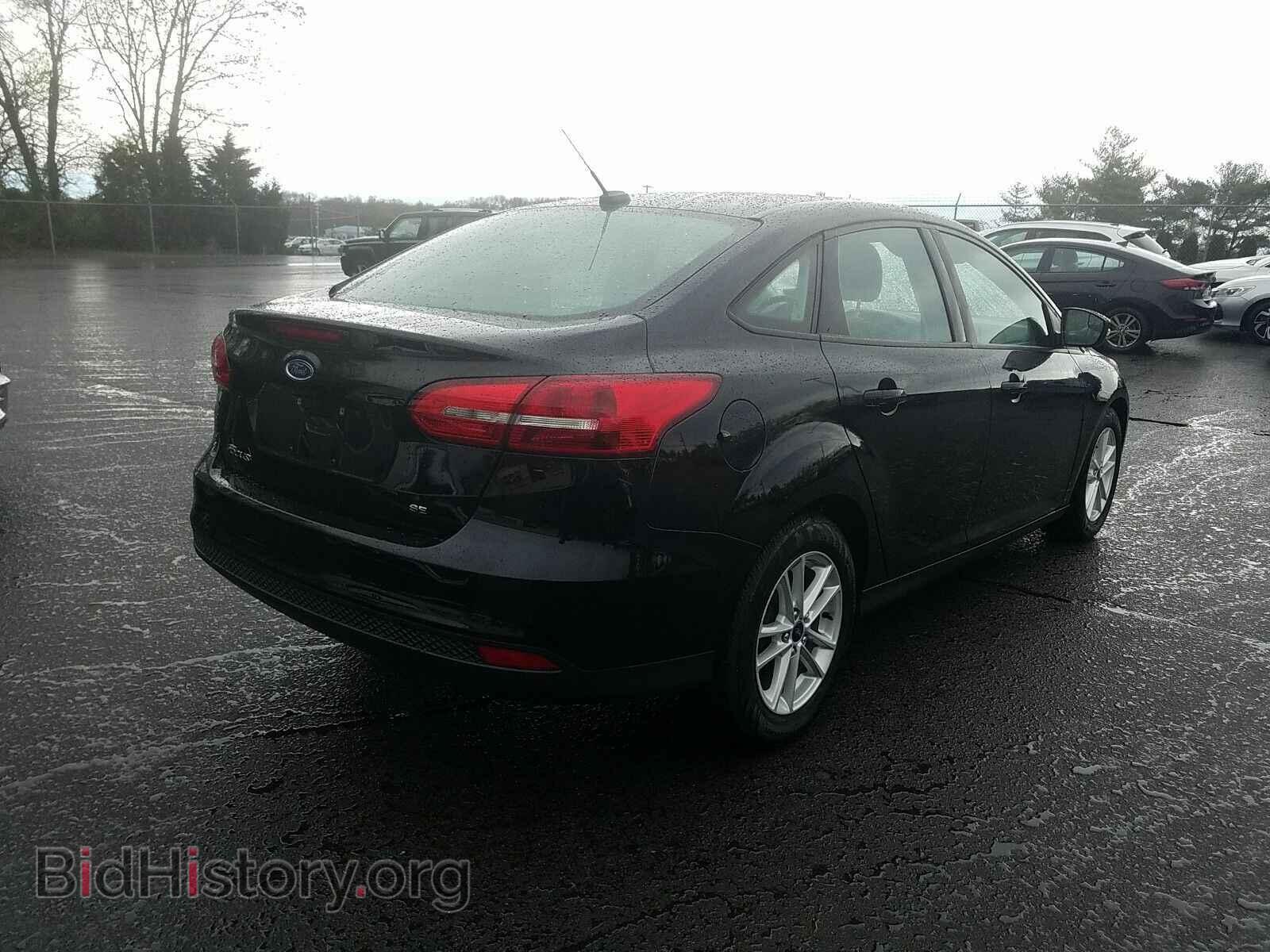 2017 Ford Focus - VIN: 1FADP3F28HL201295 - Фото 2