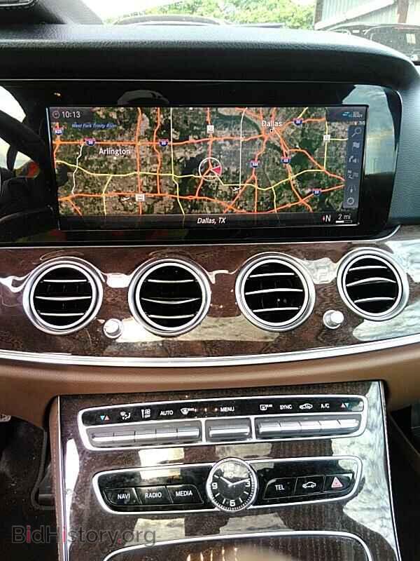 2019 Mercedes-Benz E-Class - VIN: WDDZF4JBXKA683079 - Фото 4