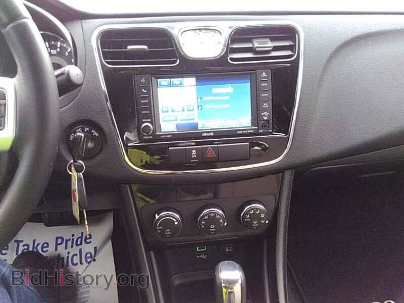 2012 Chrysler 200 - VIN: 1C3CCBBG8CN226597 - Фото 4