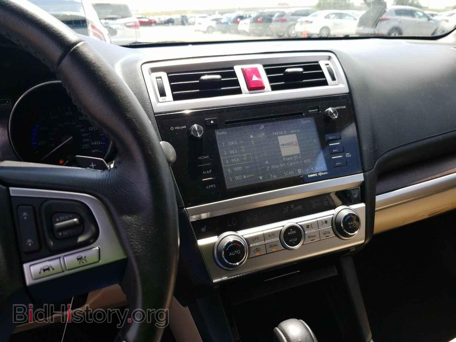 2017 Subaru Outback - VIN: 4S4BSANC3H3229029 - Фото 4