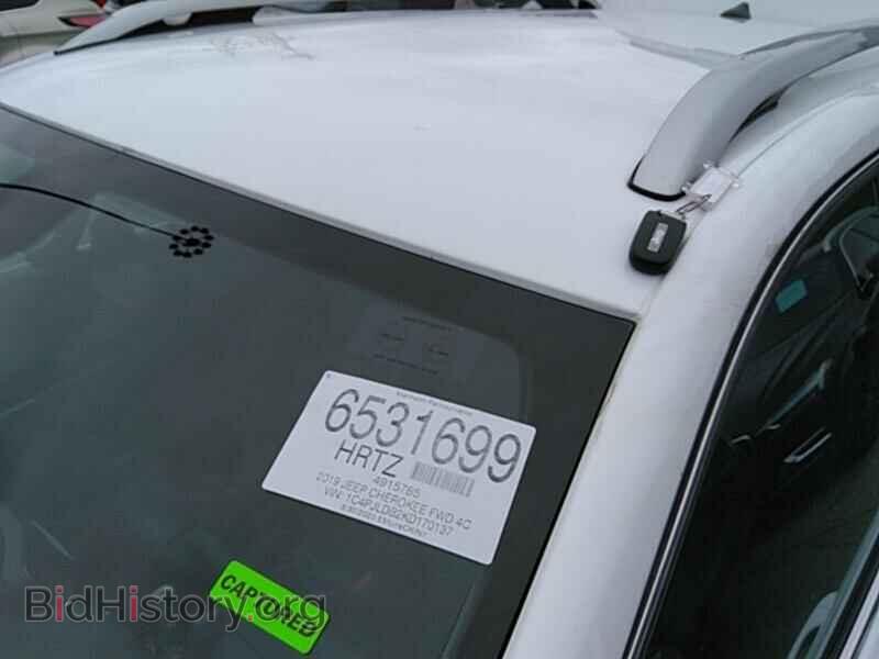 2019 Jeep Cherokee - VIN: 1C4PJLDB2KD170137 - Фото 8