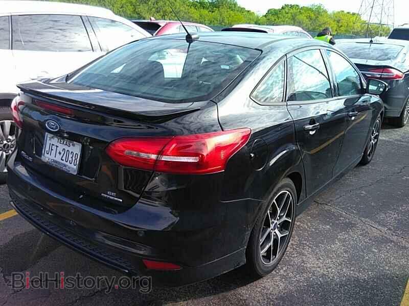 2016 Ford Focus - VIN: 1FADP3F20GL394878 - Фото 2