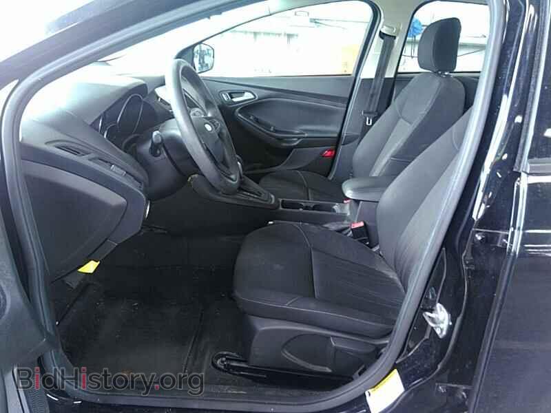 2017 Ford Focus - VIN: 1FADP3H2XHL337912 - Фото 3