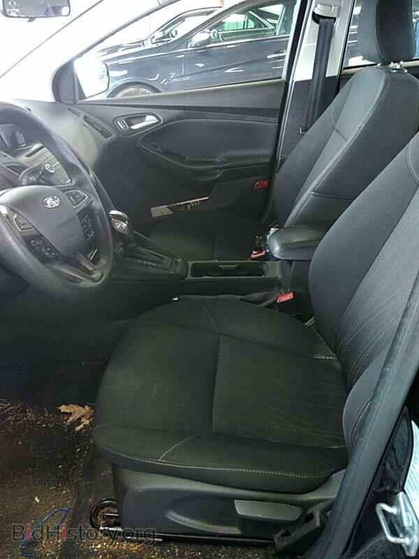 2016 Ford Focus - VIN: 1FADP3FE3GL298432 - Фото 3