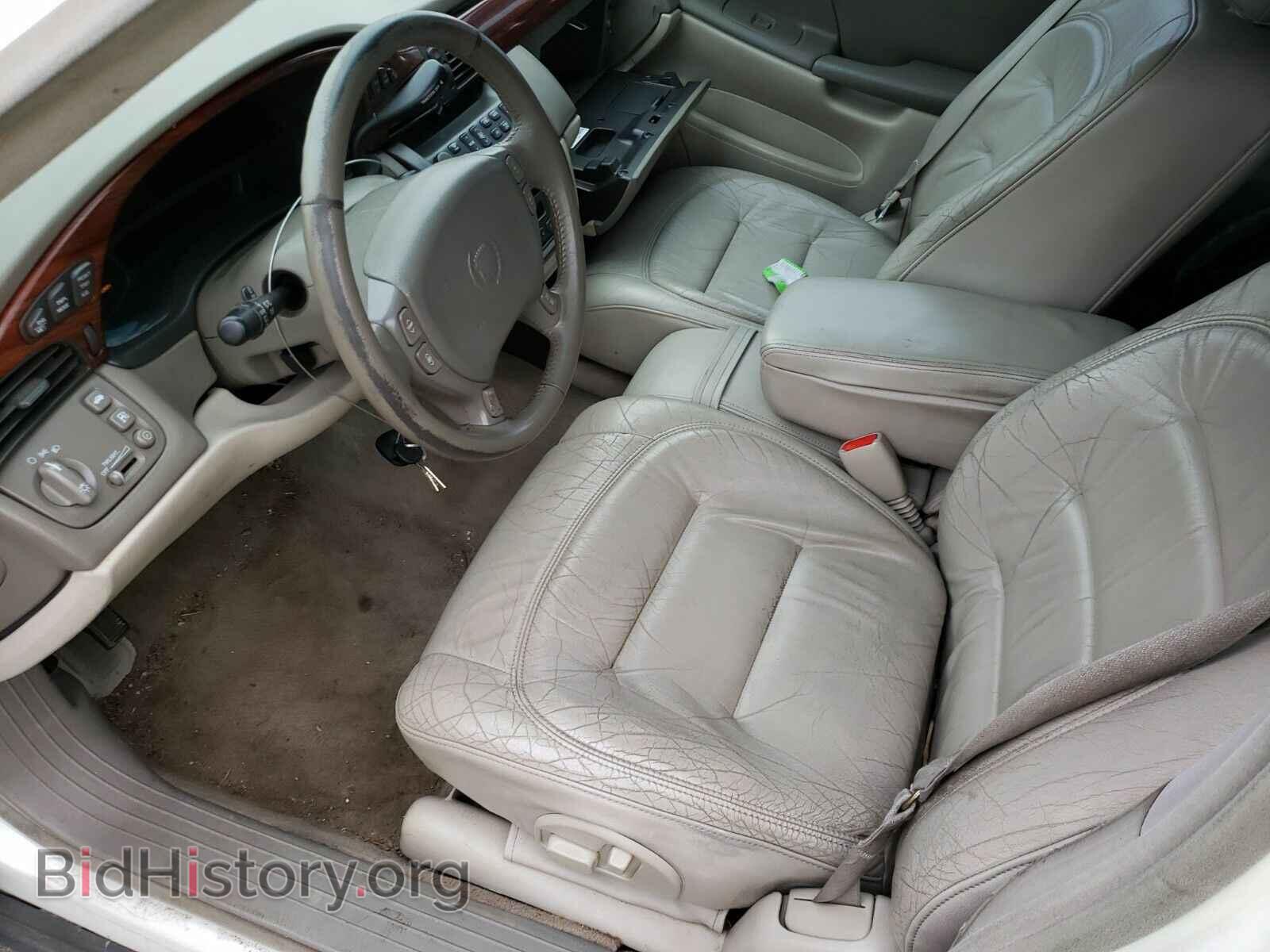 2000 Cadillac DeVille - VIN: 1G6KD54Y5YU207923 - Photo 3