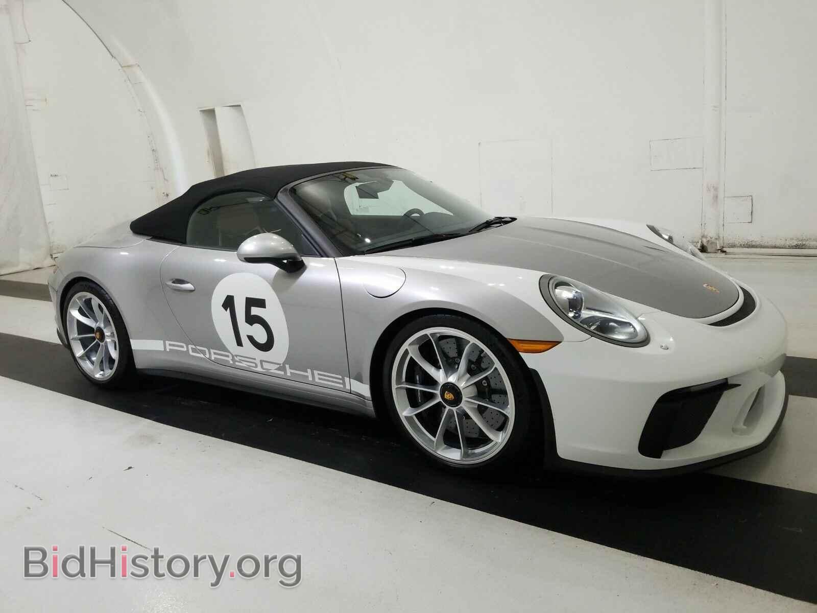 2019 Porsche 911 - VIN: WP0CF2A90KS172072 - Фото 3