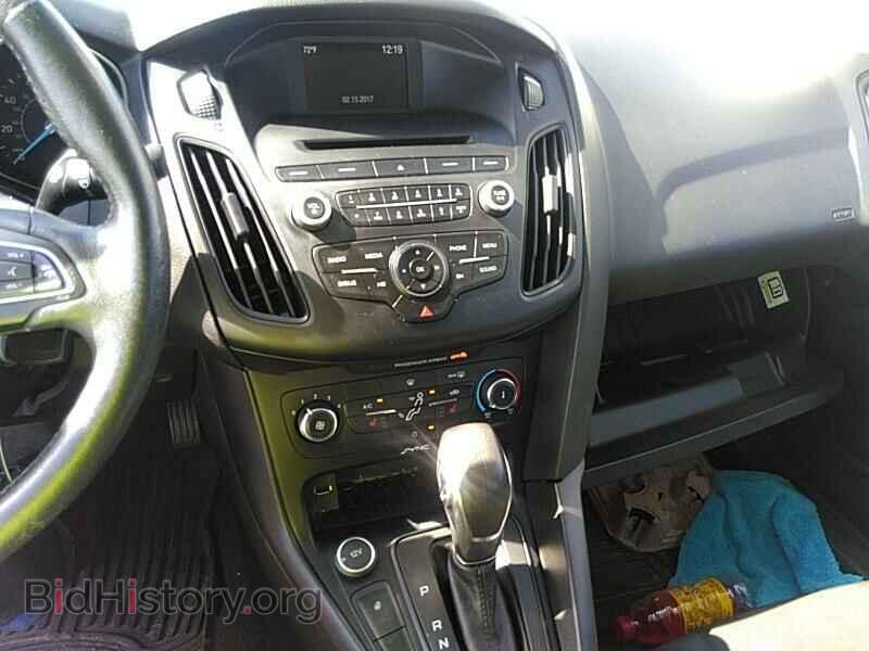 2017 Ford Focus - VIN: 1FADP3F24HL254530 - Фото 4