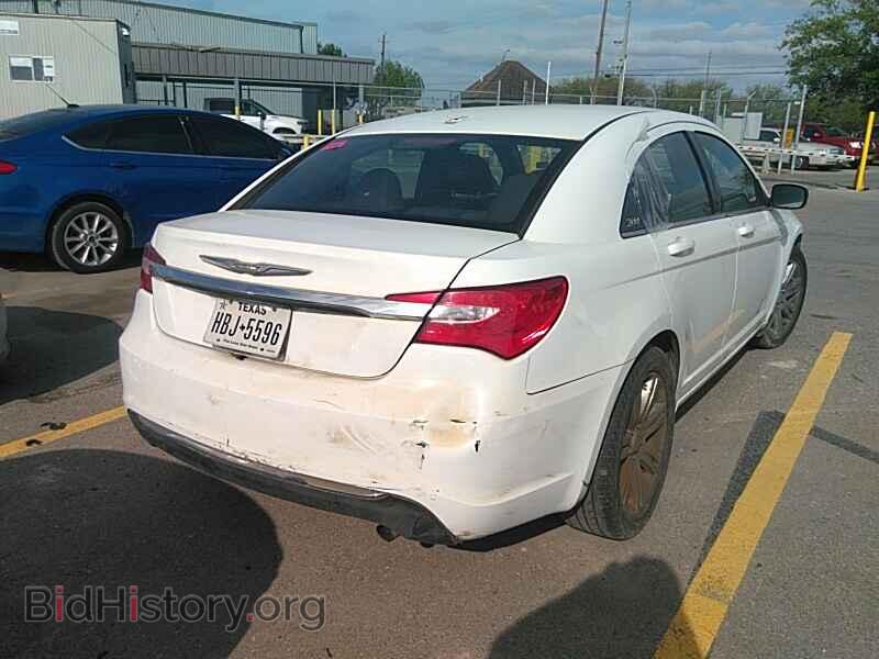 2013 Chrysler 200 - VIN: 1C3CCBAB9DN704520 - Фото 2