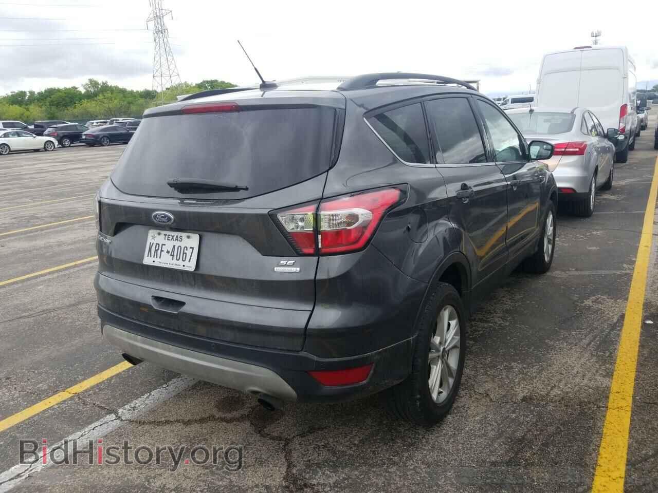 2017 Ford Focus - VIN: 1FADP3F28HL210207 - Фото 2