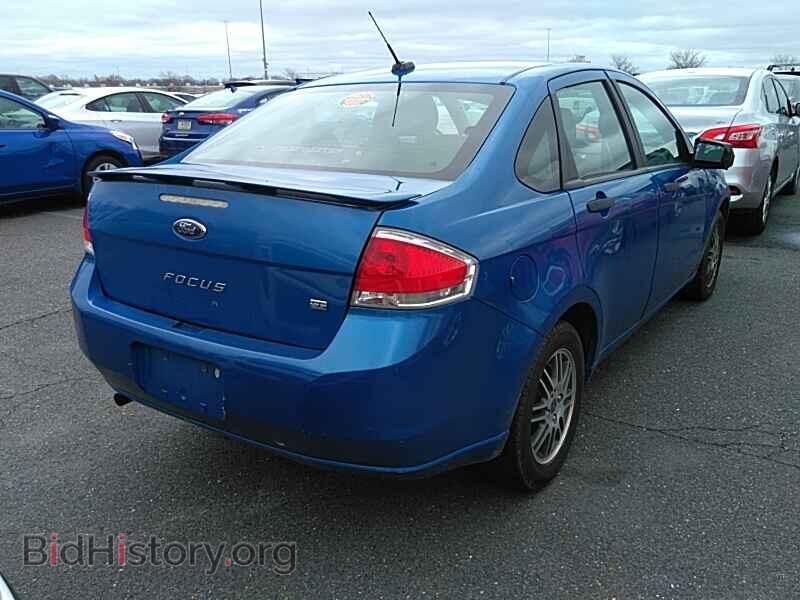 2010 Ford Focus - VIN: 1FAHP3FN0AW220018 - Фото 2