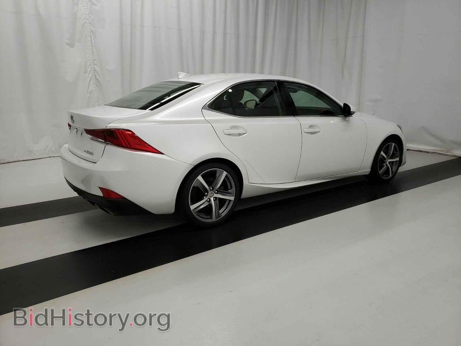 2017 Lexus IS - VIN: JTHCM1D22H5018550 - Фото 4
