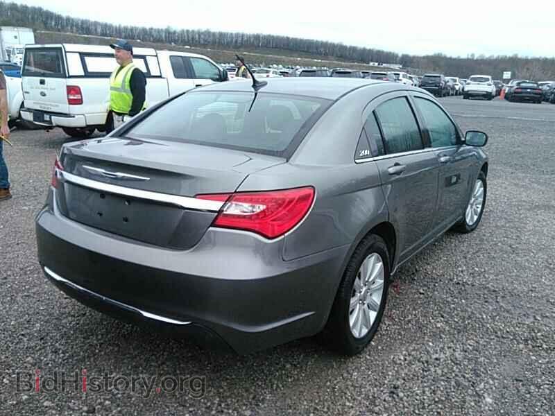 2013 Chrysler 200 - VIN: 1C3CCBBB5DN702004 - Фото 2
