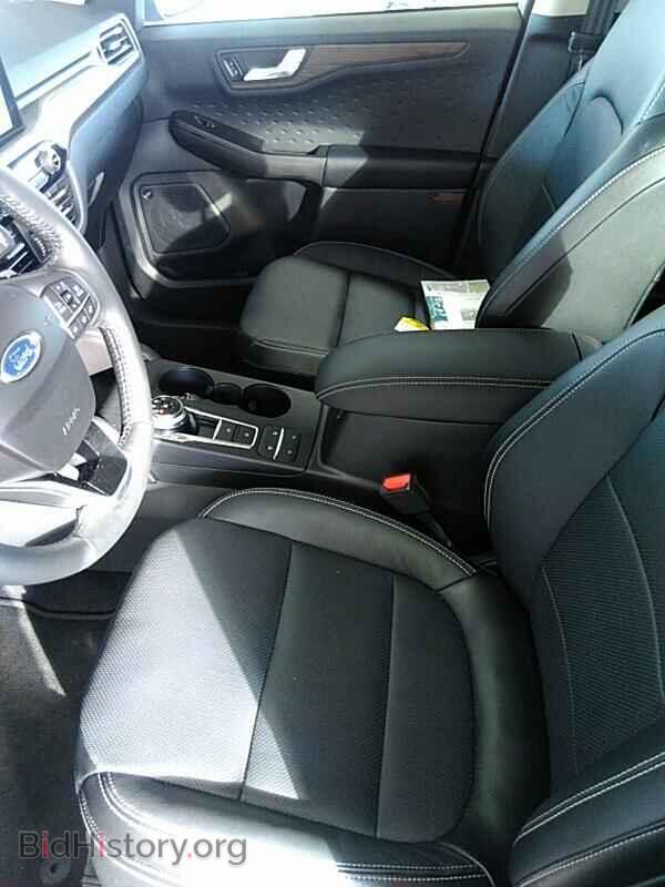 2020 Ford Escape - VIN: 1FMCU9J96LUA58612 - Photo 3