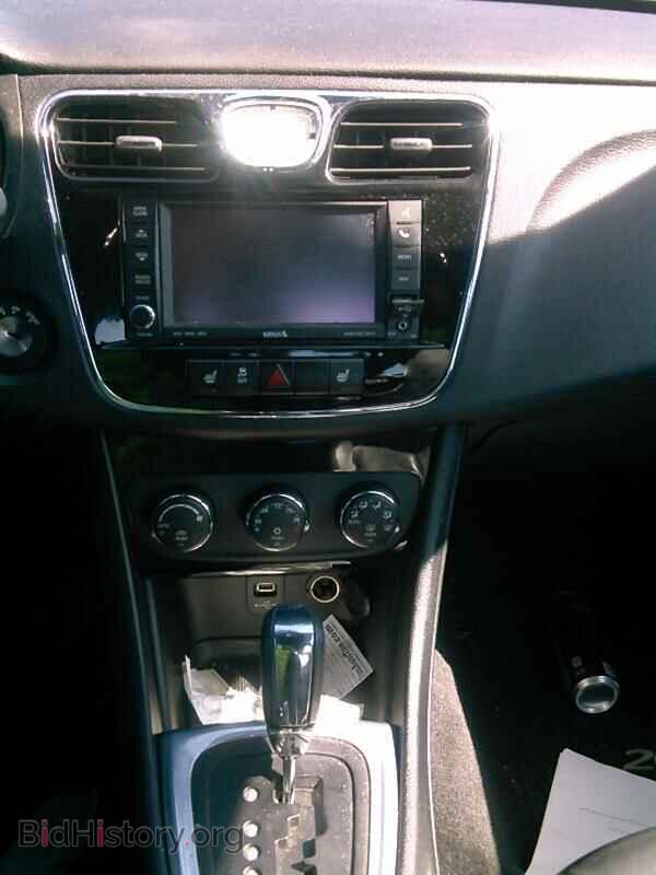 2013 Chrysler 200 - VIN: 1C3CCBCG9DN745545 - Фото 4