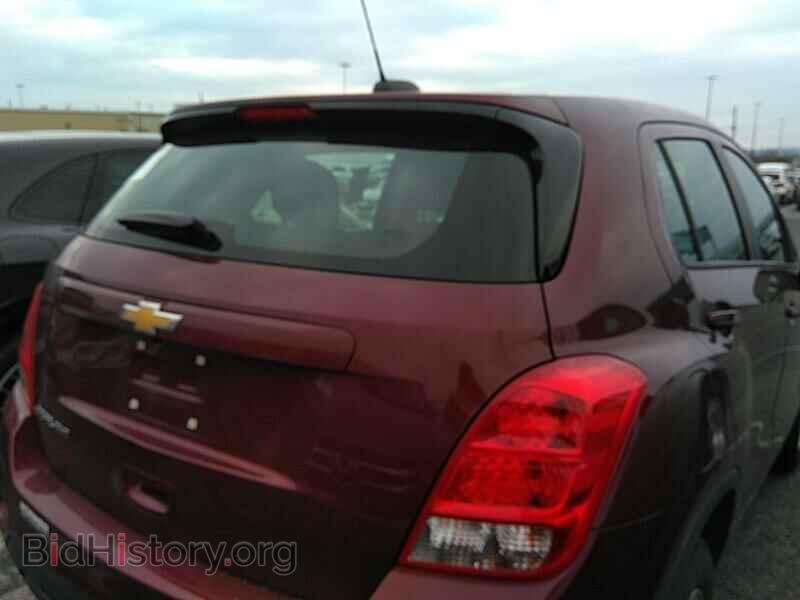 2017 Chevrolet Trax - VIN: 3GNCJNSB6HL191547 - Фото 2