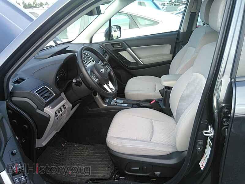 2017 Subaru Forester - VIN: JF2SJAGC8HH590880 - Фото 3