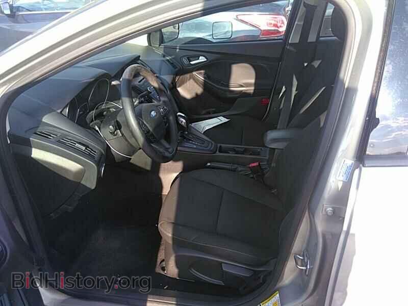 2016 Ford Focus - VIN: 1FADP3F21GL365115 - Фото 3
