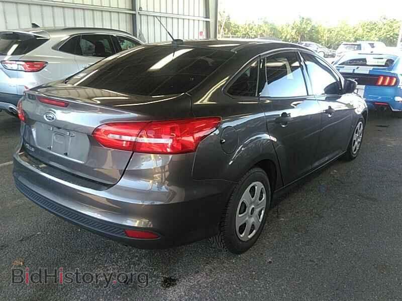 2017 Ford Focus - VIN: 1FADP3E22HL202184 - Фото 2