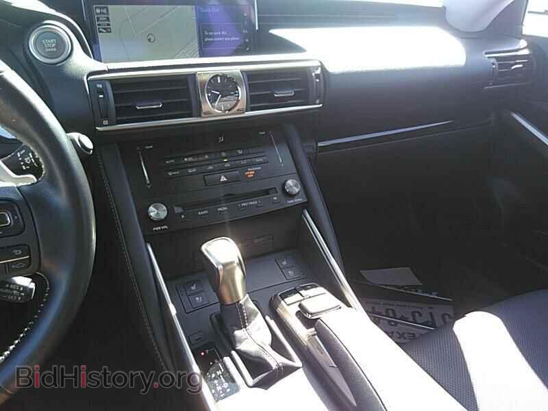 2017 Lexus IS - VIN: JTHBA1D21H5049180 - Фото 4