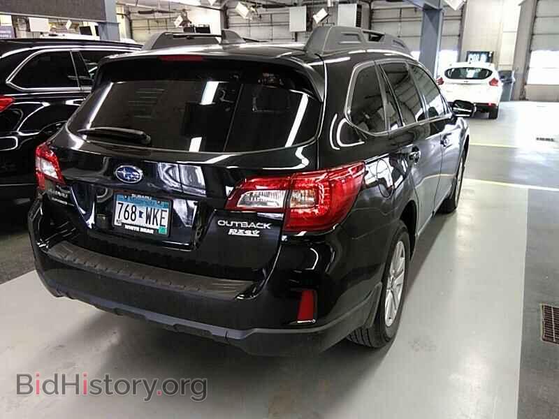 2017 Subaru Outback - VIN: 4S4BSAFC5H3369825 - Фото 2