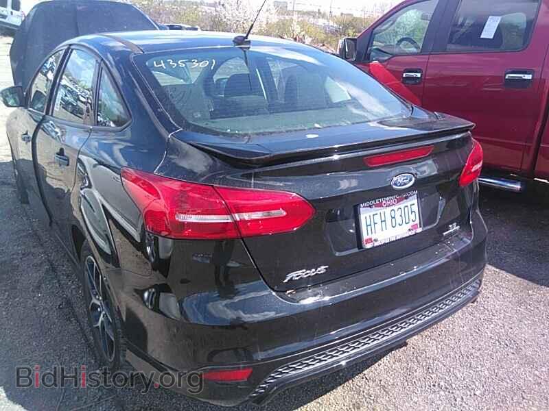 2015 Ford Focus - VIN: 1FADP3F28FL361027 - Photo 9