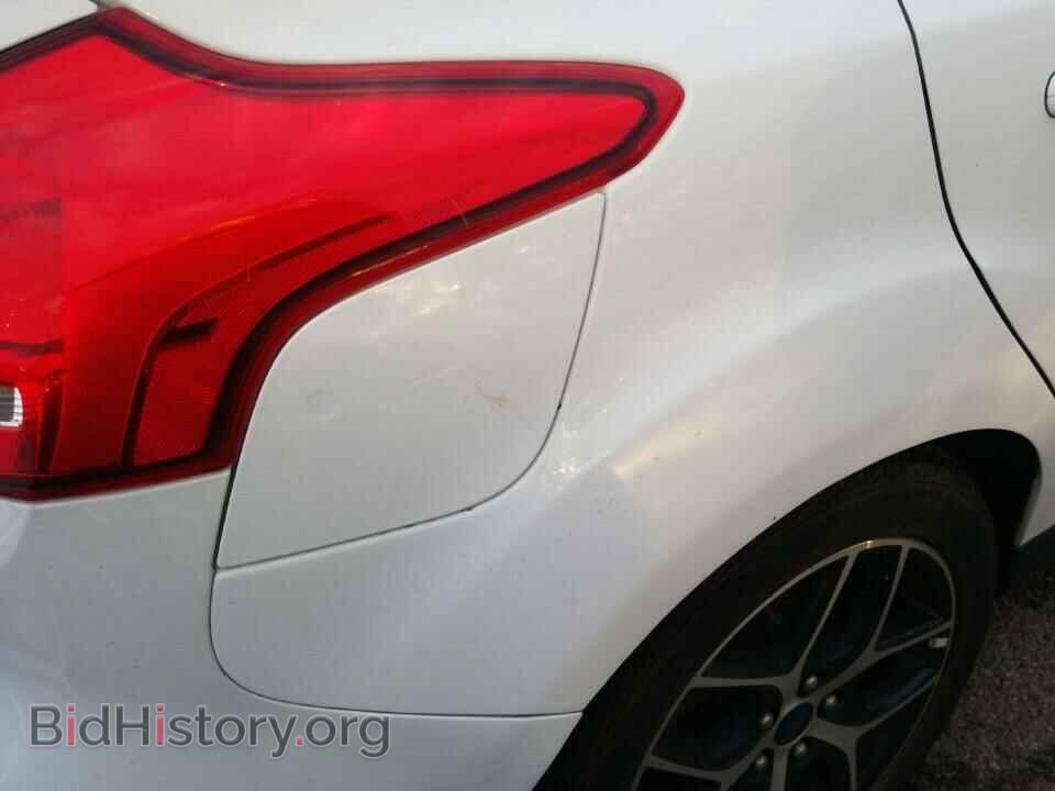 2017 Ford Focus - VIN: 1FADP3M20HL247478 - Photo 10