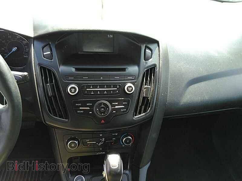 2016 Ford Focus - VIN: 1FADP3F22GL256520 - Фото 4