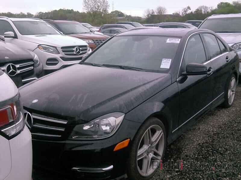 Photo WDDGF8AB7EA950438 - Mercedes-Benz C-Class 2014