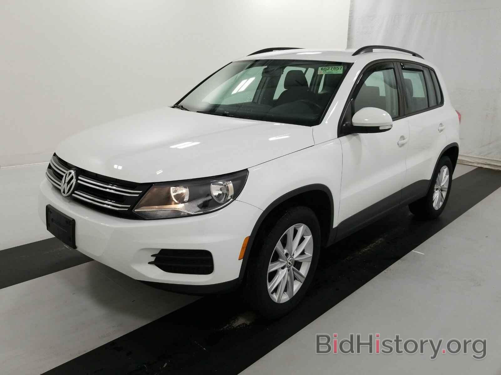 Photo WVGBV7AX4HK043167 - Volkswagen Tiguan Limited 2017