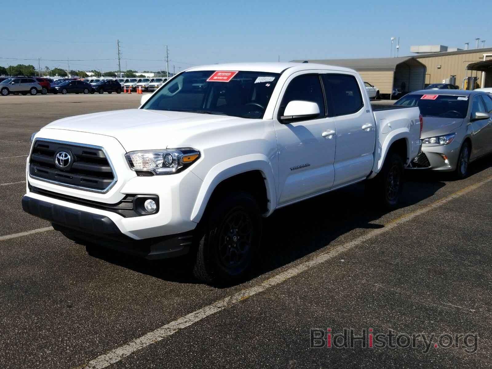 Фотография 5TFAZ5CN9HX030860 - Toyota Tacoma 2017