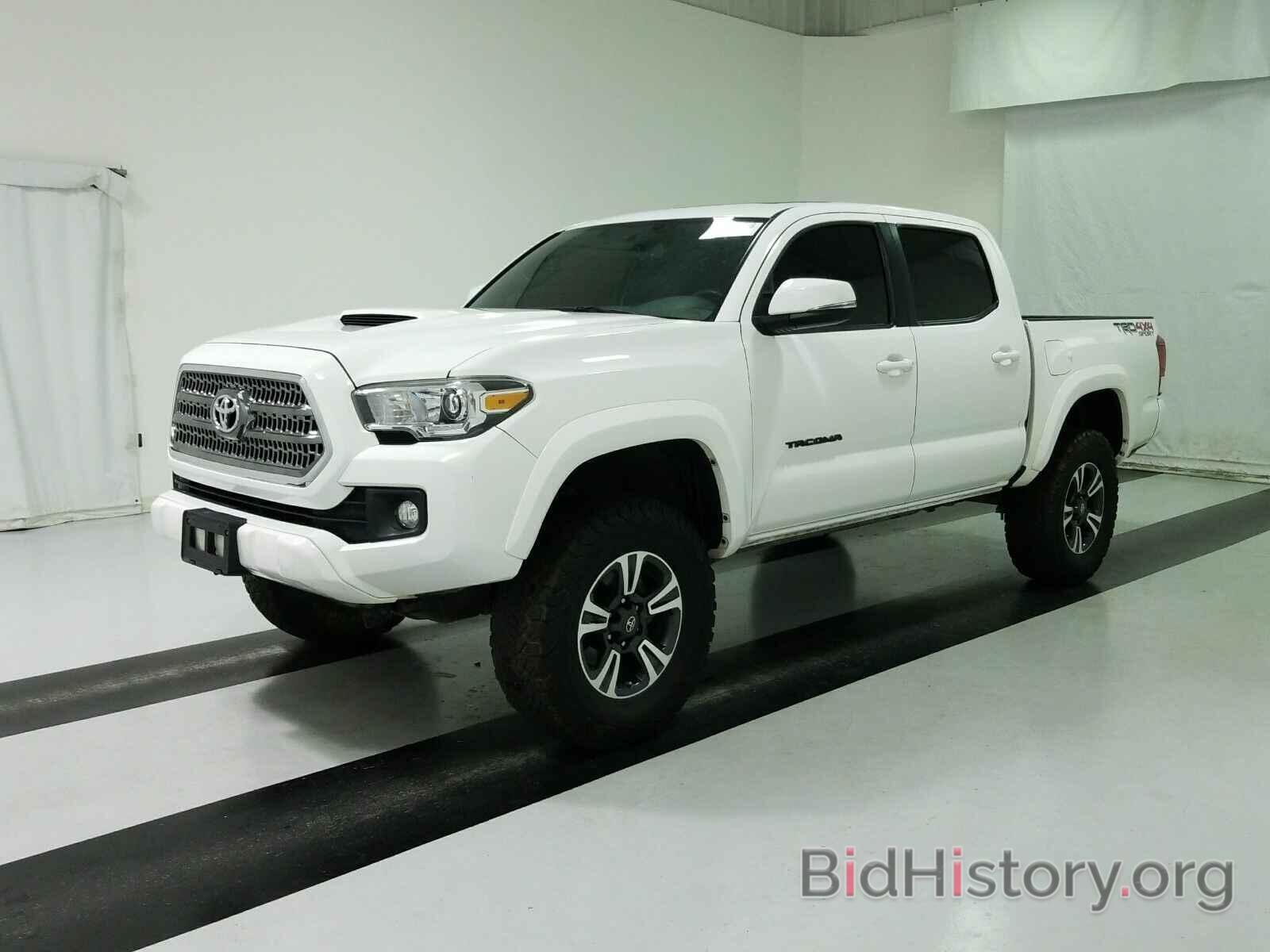 Фотография 3TMCZ5AN1HM082128 - Toyota Tacoma 2017