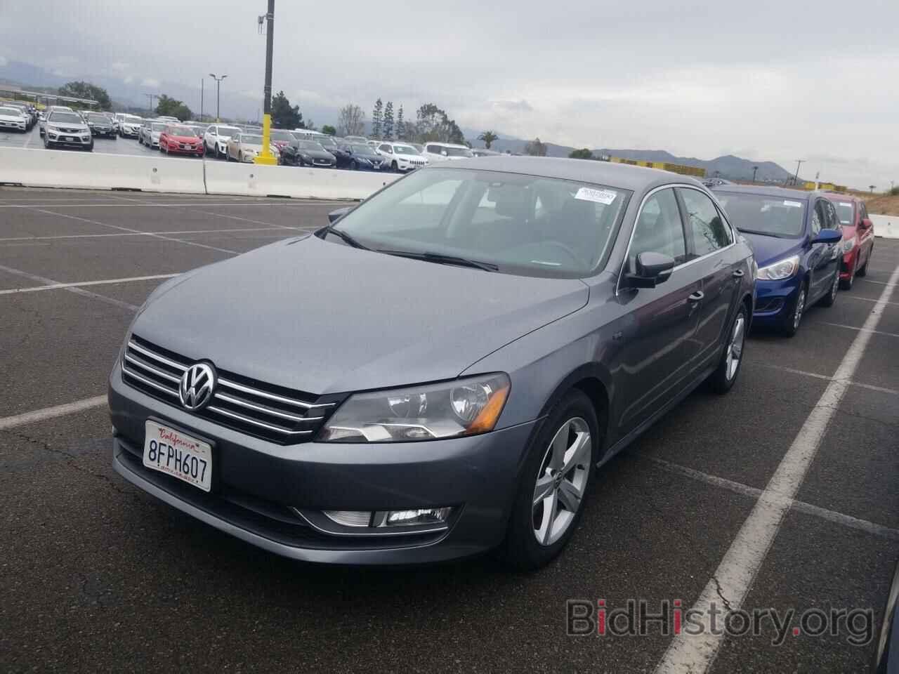 Photo 1VWAT7A37FC103725 - Volkswagen Passat 2015